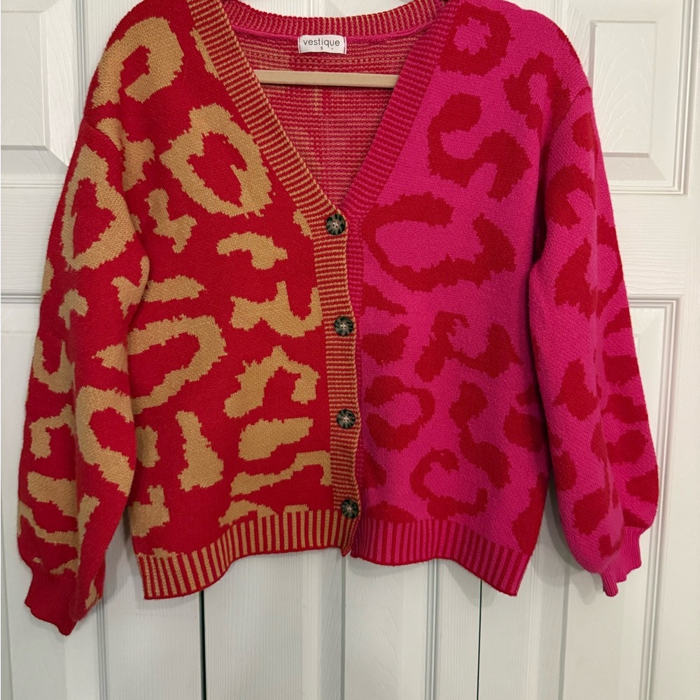 Vestique Red and Pink Leopard Cardigan